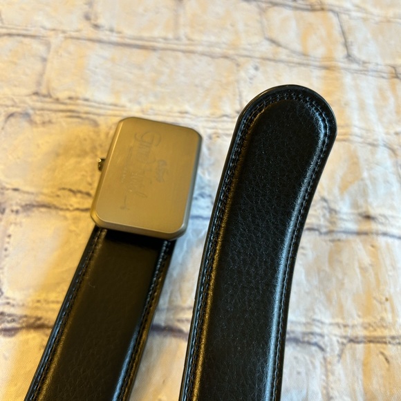 JOSEPH ELLIOTT MENS BLACK GENUINE LEATHER GOLF BELT GRAND HOTEL BUCKLE - Picture 3 of 10